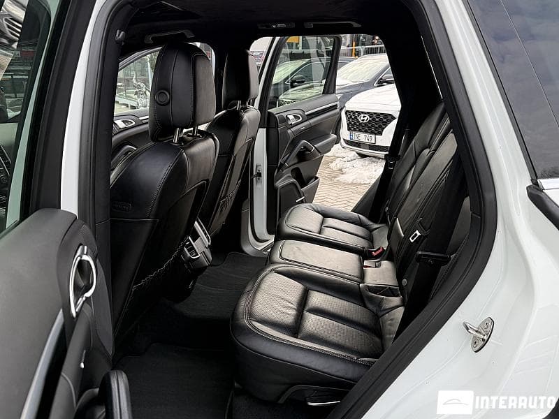 Porsche Cayenne S Hybrid 2016 — Миниатюра 14