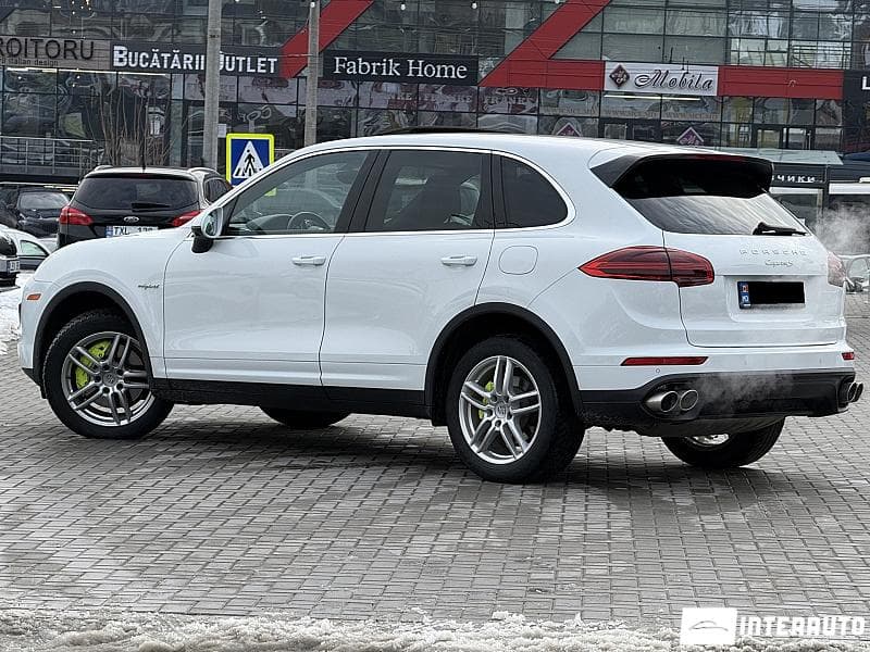 Porsche Cayenne S Hybrid 2016 — Миниатюра 4