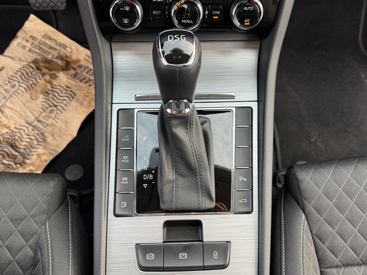 Skoda Superb 2021 — Миниатюра 12