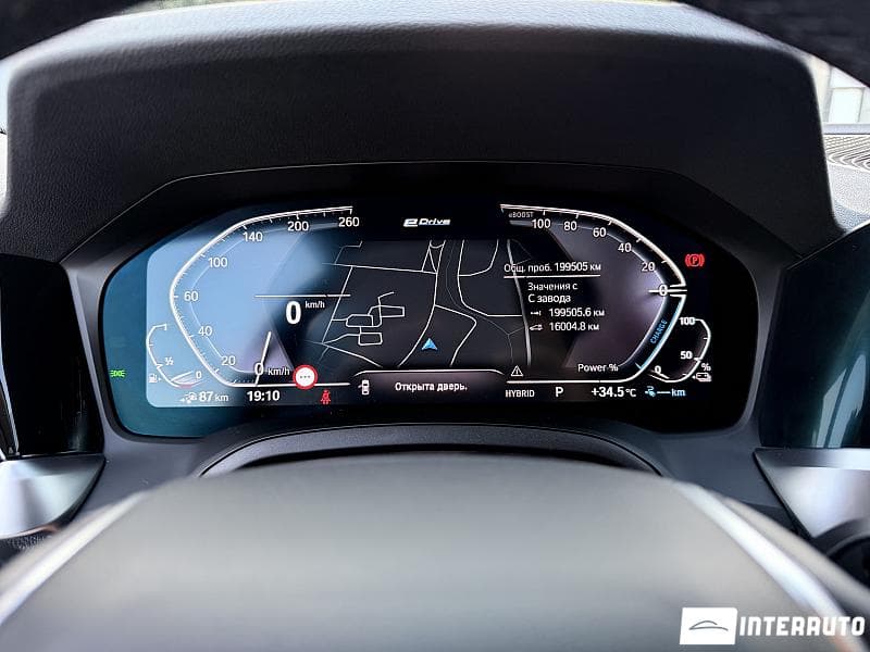 2022 BMW 330E — Miniatură 11