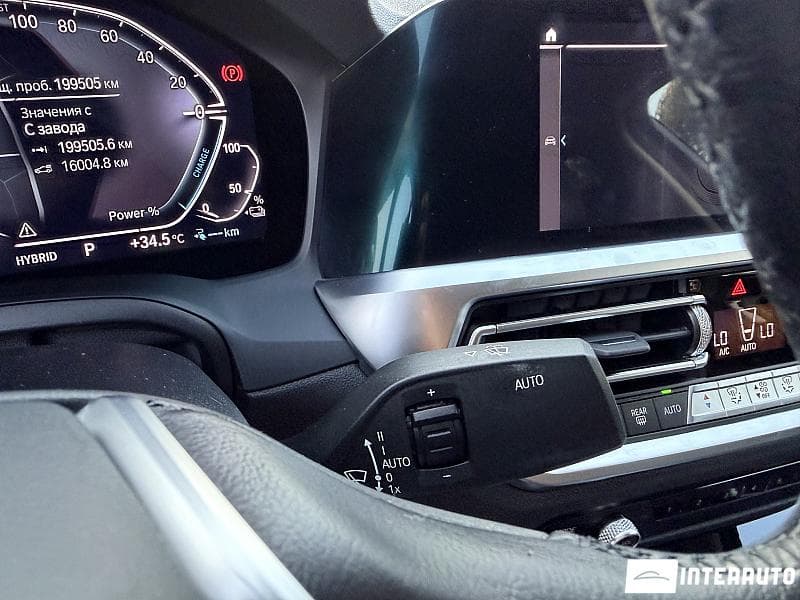 2022 BMW 330E — Miniatură 12
