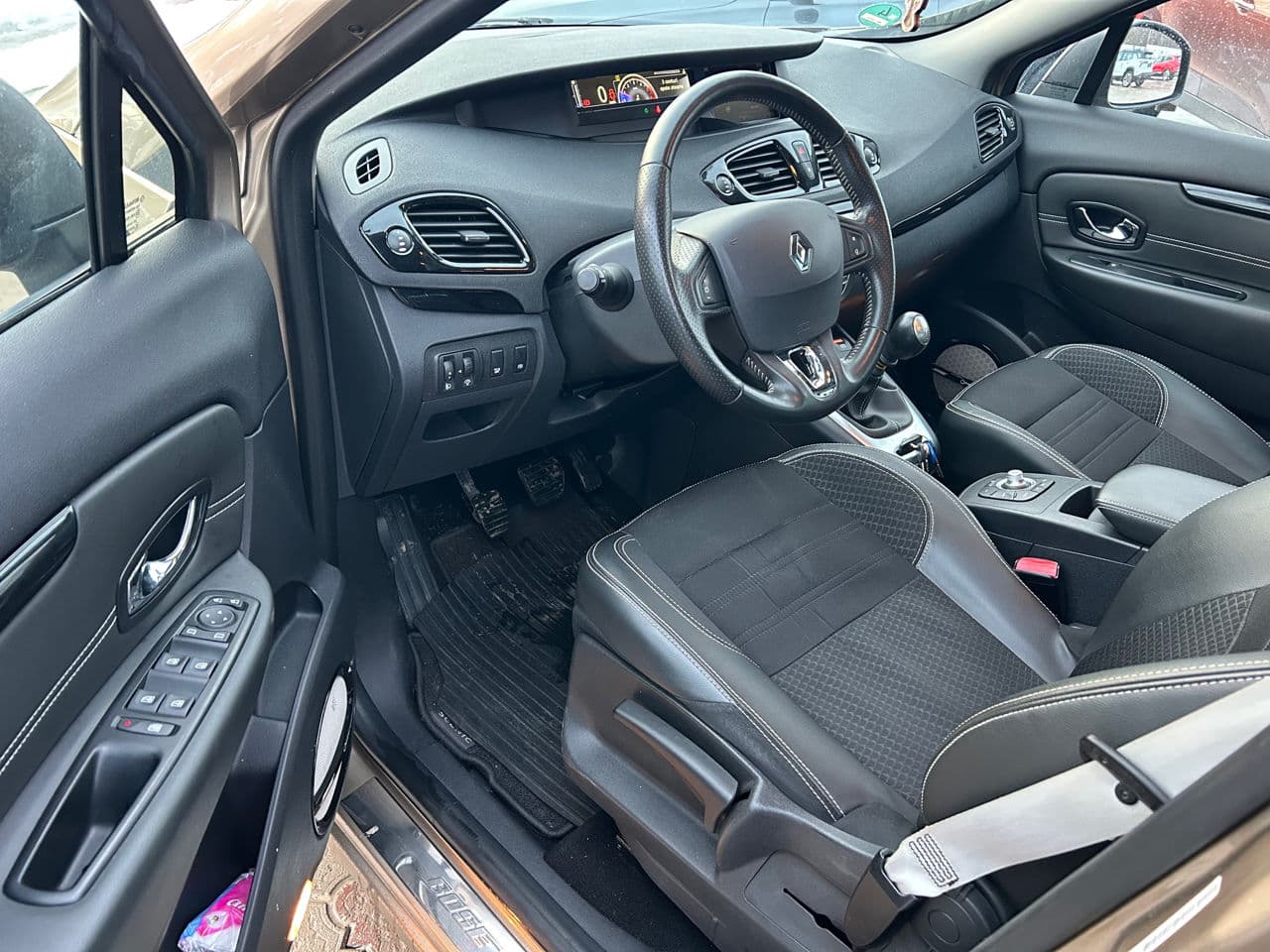 Renault Scenic 2015 — Миниатюра 5
