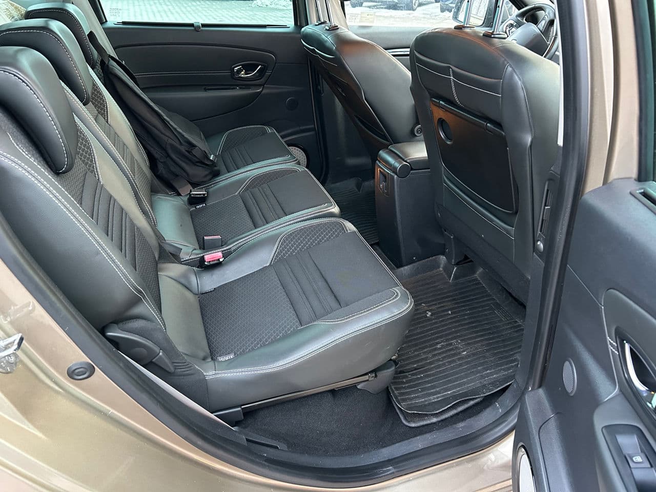 Renault Scenic 2015 — Миниатюра 16