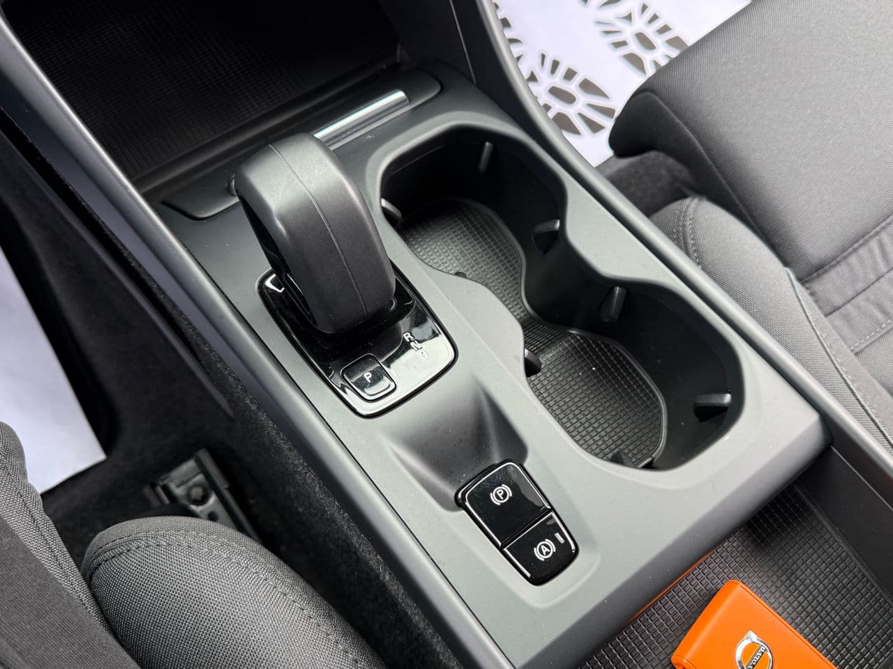 Volvo XC 40 2021 — Миниатюра 14