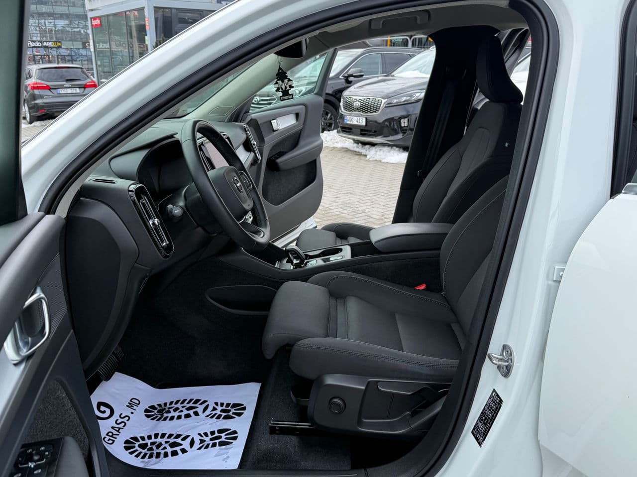 Volvo XC 40 2021 — Миниатюра 5
