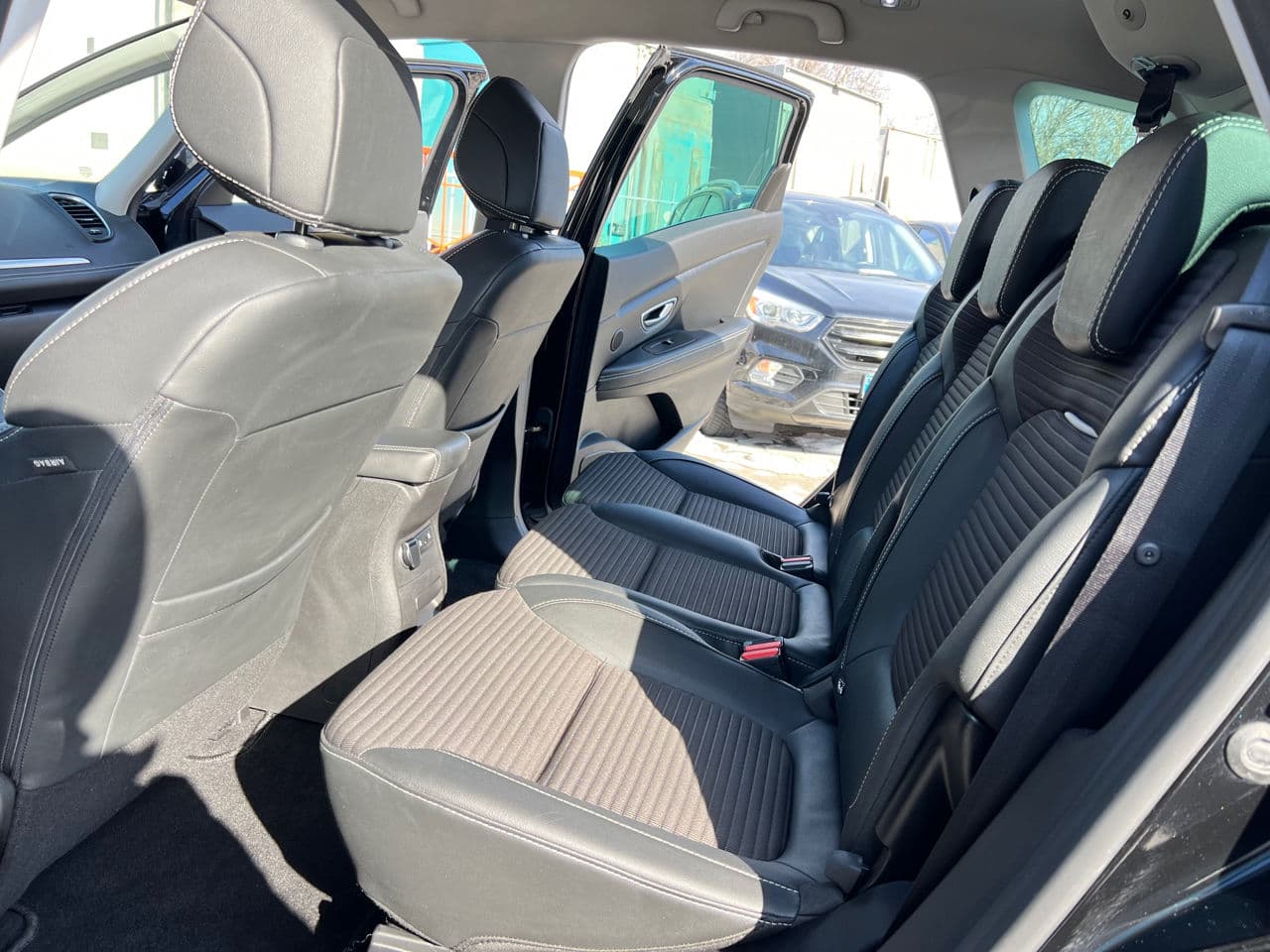 Renault Scenic 2018 — Миниатюра 7