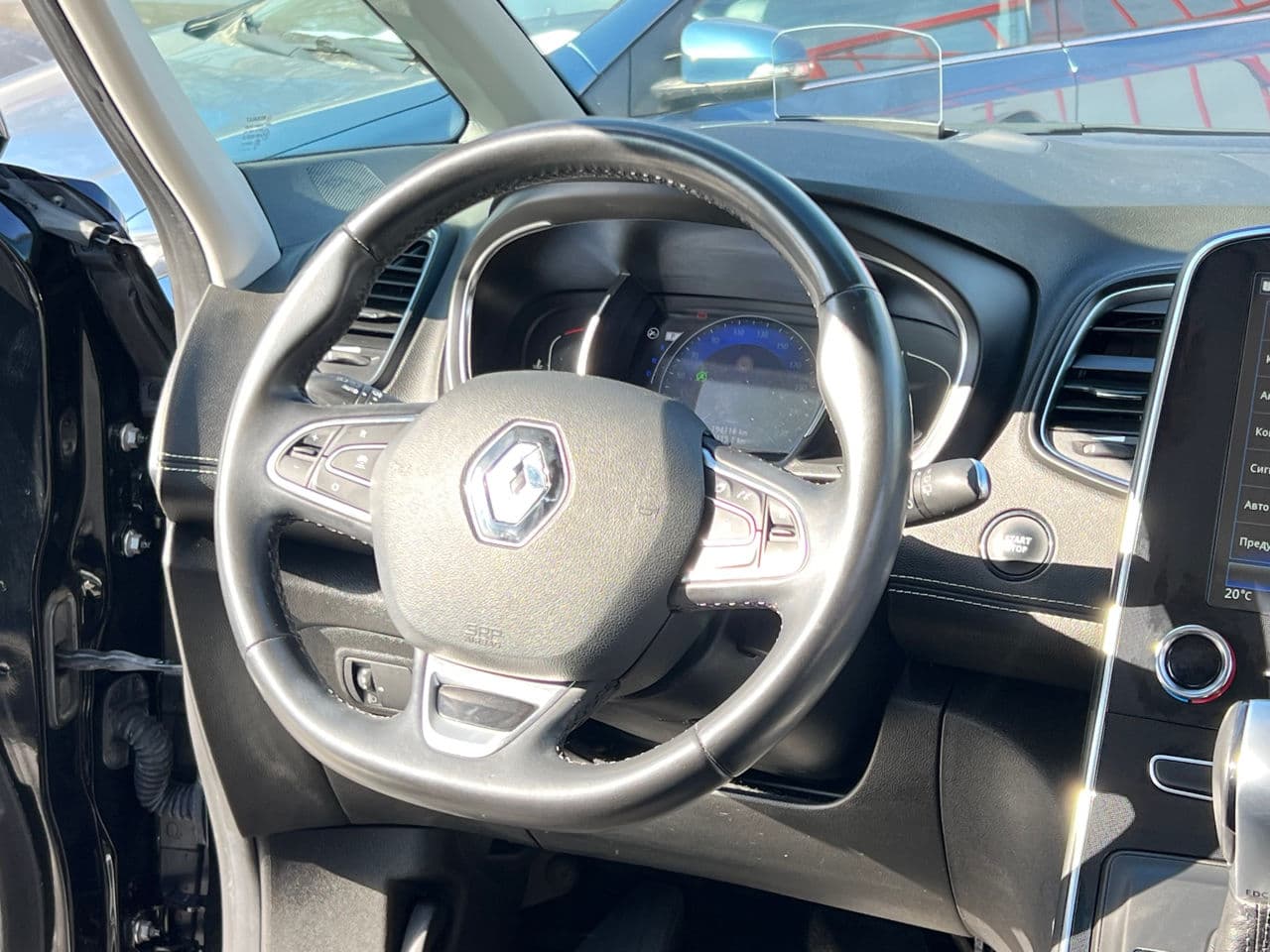 Renault Scenic 2018 — Миниатюра 11