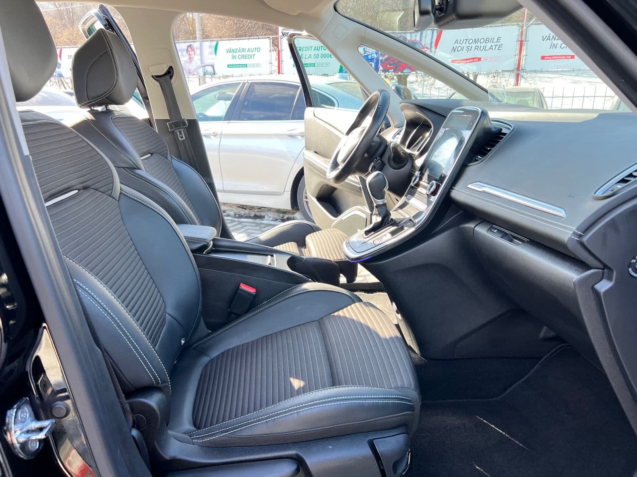 Renault Scenic 2018 — Миниатюра 6