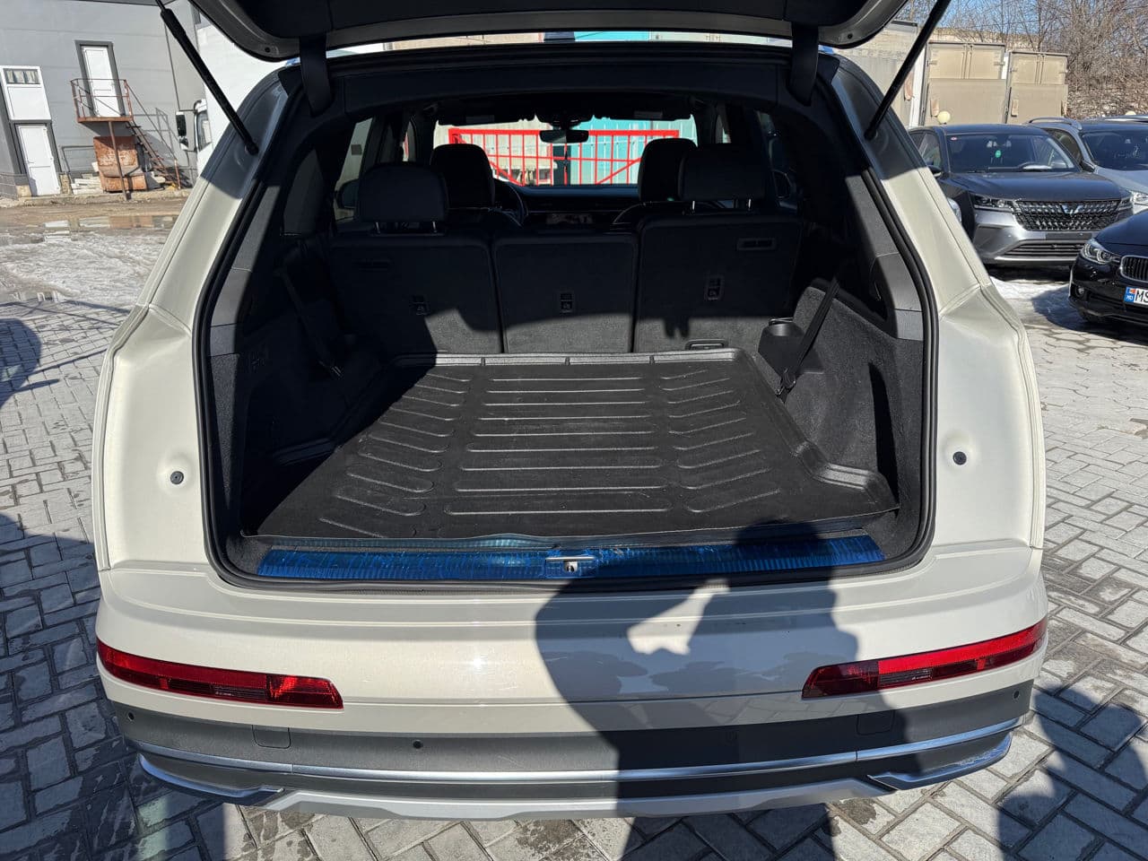 Audi Q7 2022 — Миниатюра 16