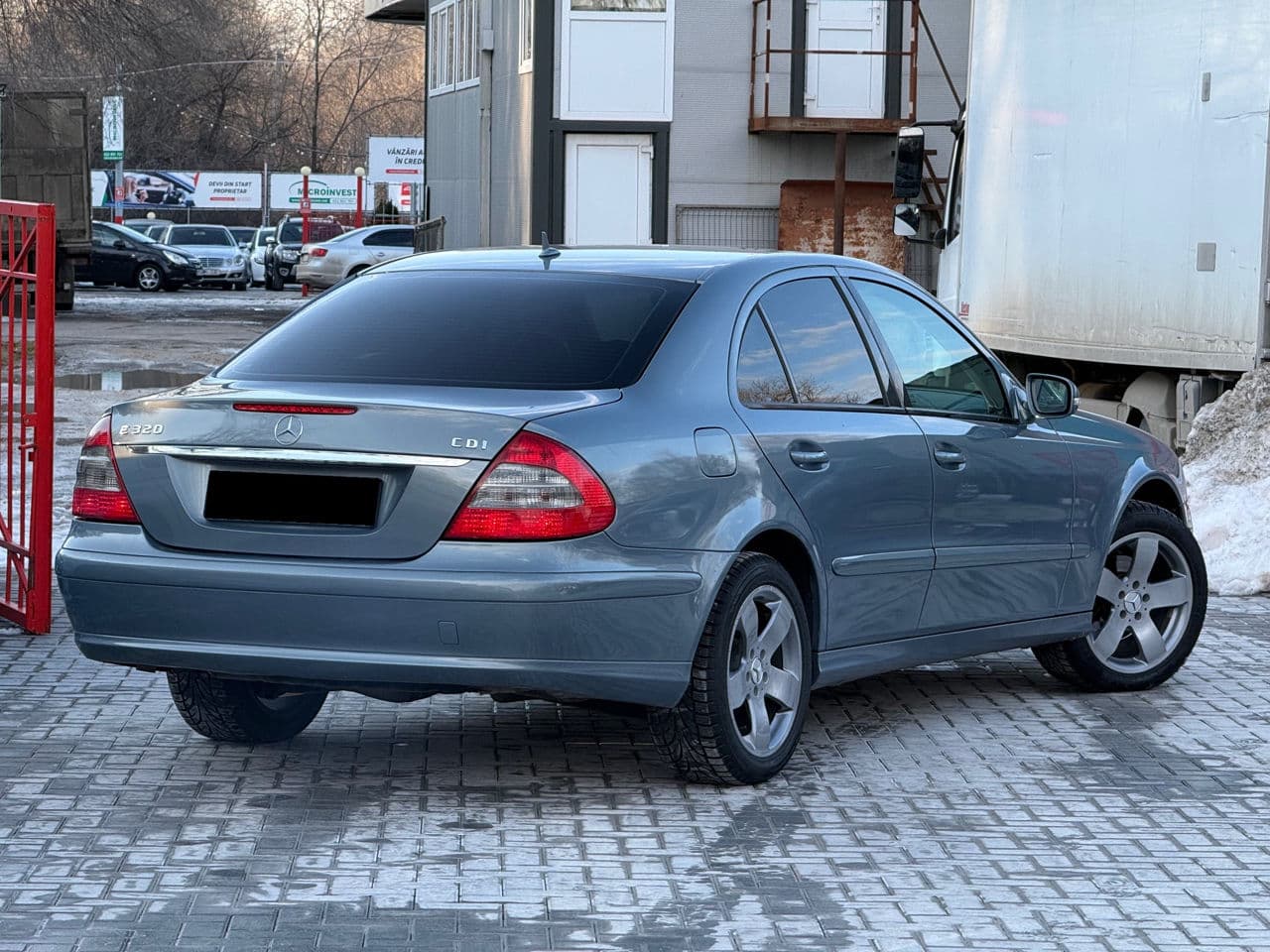 Mercedes E 320 2006 — Миниатюра 4