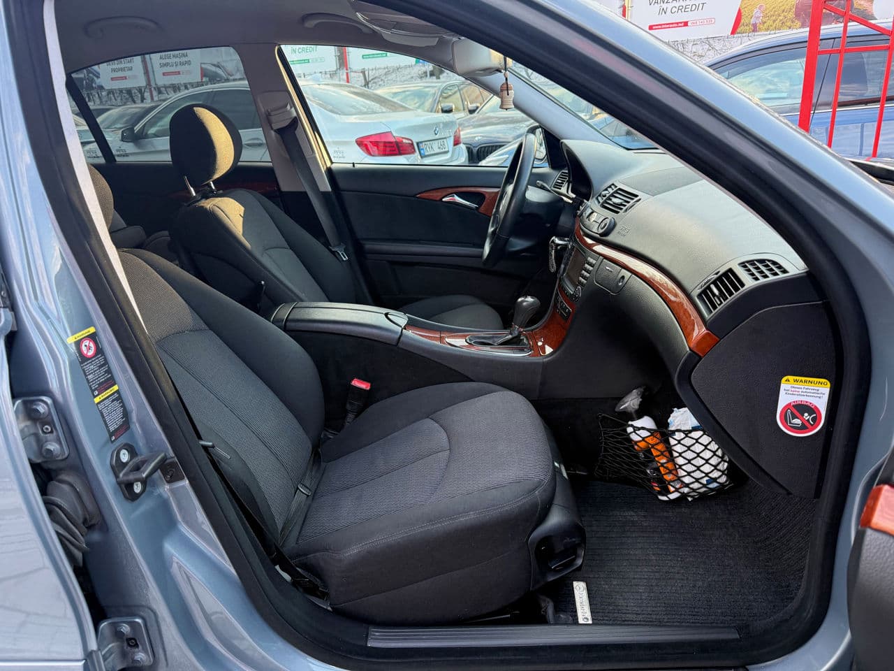 Mercedes E 320 2006 — Миниатюра 7