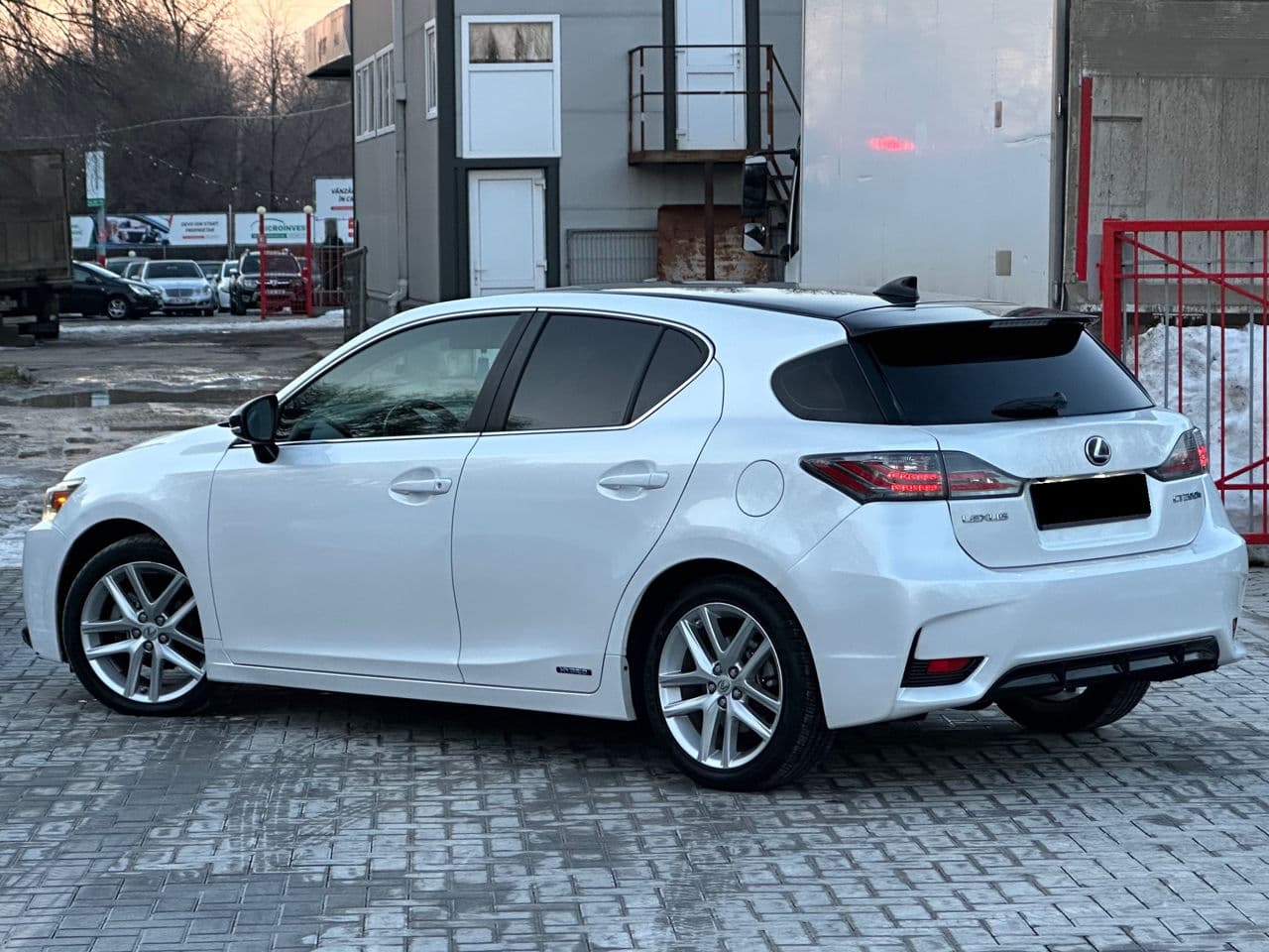 Lexus CT 200h 2016 — Миниатюра 2