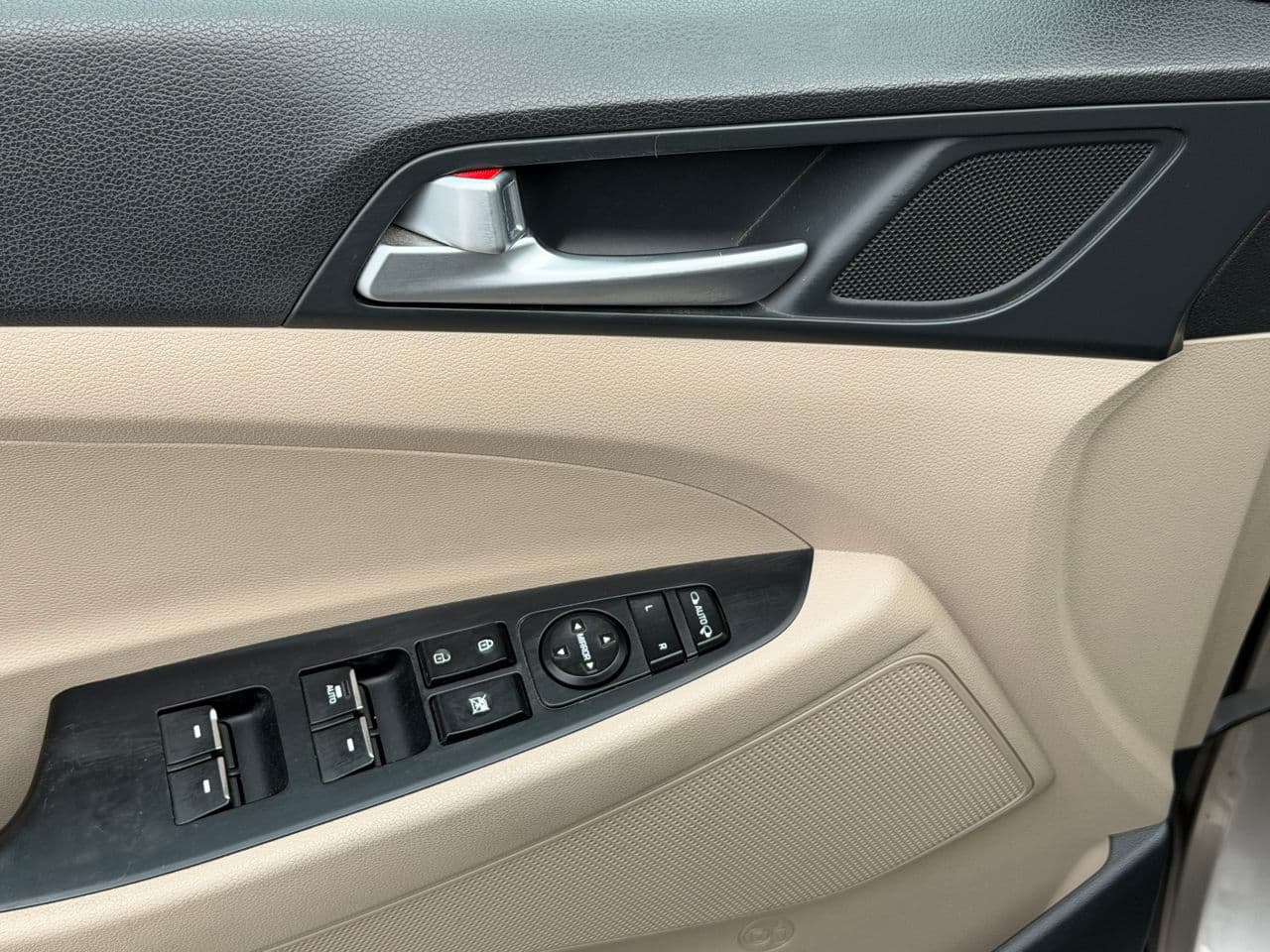 Hyundai Tucson 2016 — Миниатюра 7