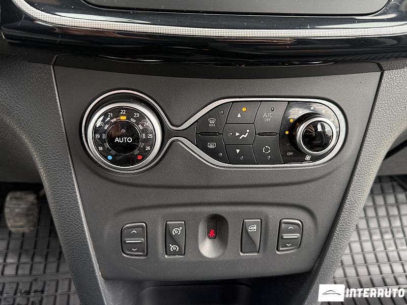 Dacia Sandero Stepway 2019 — Миниатюра 11