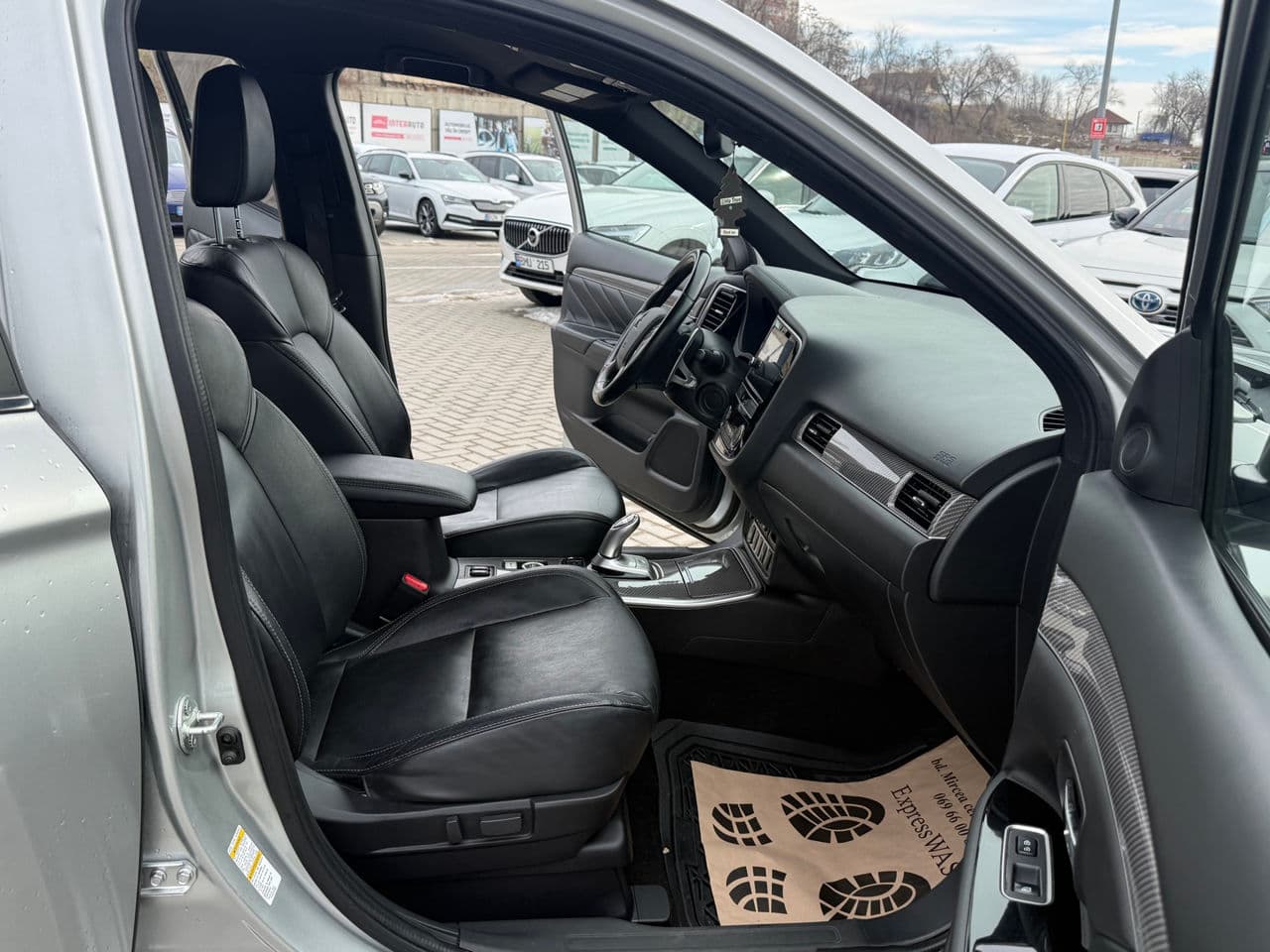 Mitsubishi Outlander 2019 — Миниатюра 15
