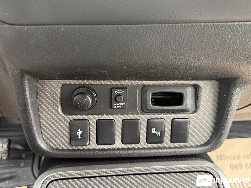 Mitsubishi Outlander 2019 — Миниатюра 11