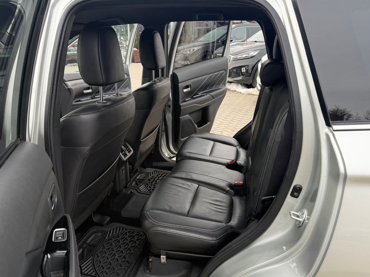 Mitsubishi Outlander 2019 — Миниатюра 13