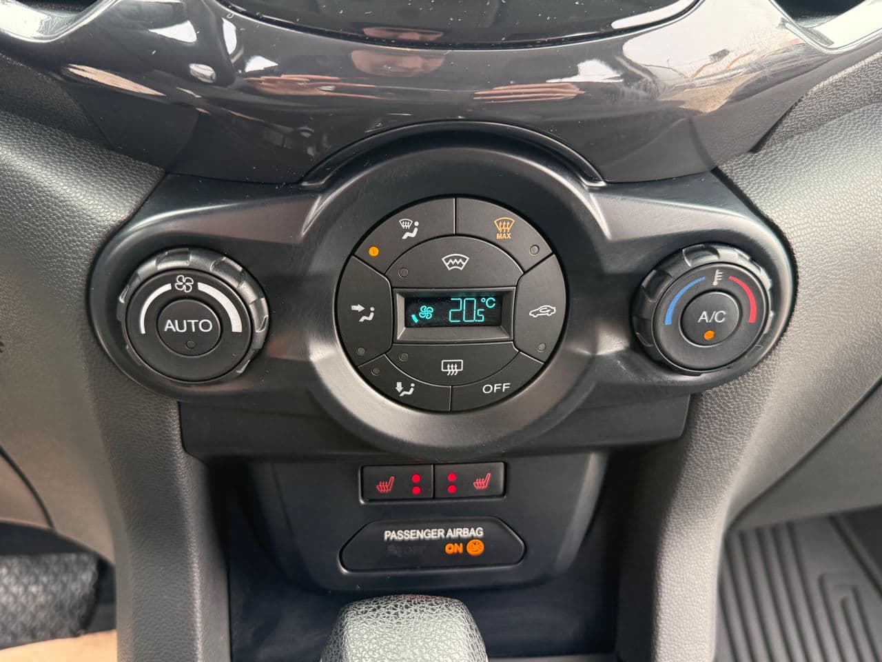 2017 Ford Ecosport — Miniatură 11