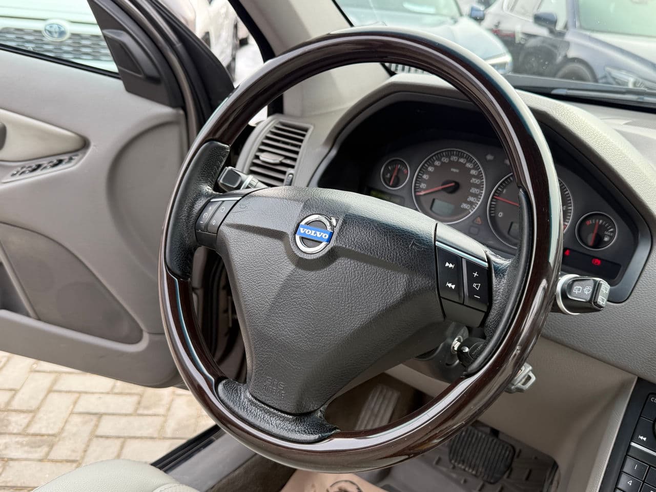 Volvo XC 90 2008 — Миниатюра 7