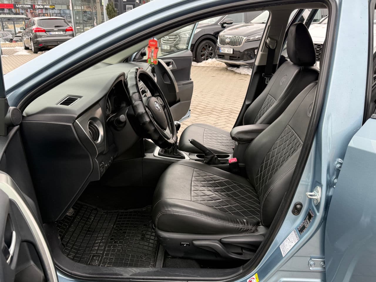 Toyota Auris 2013 — Миниатюра 5