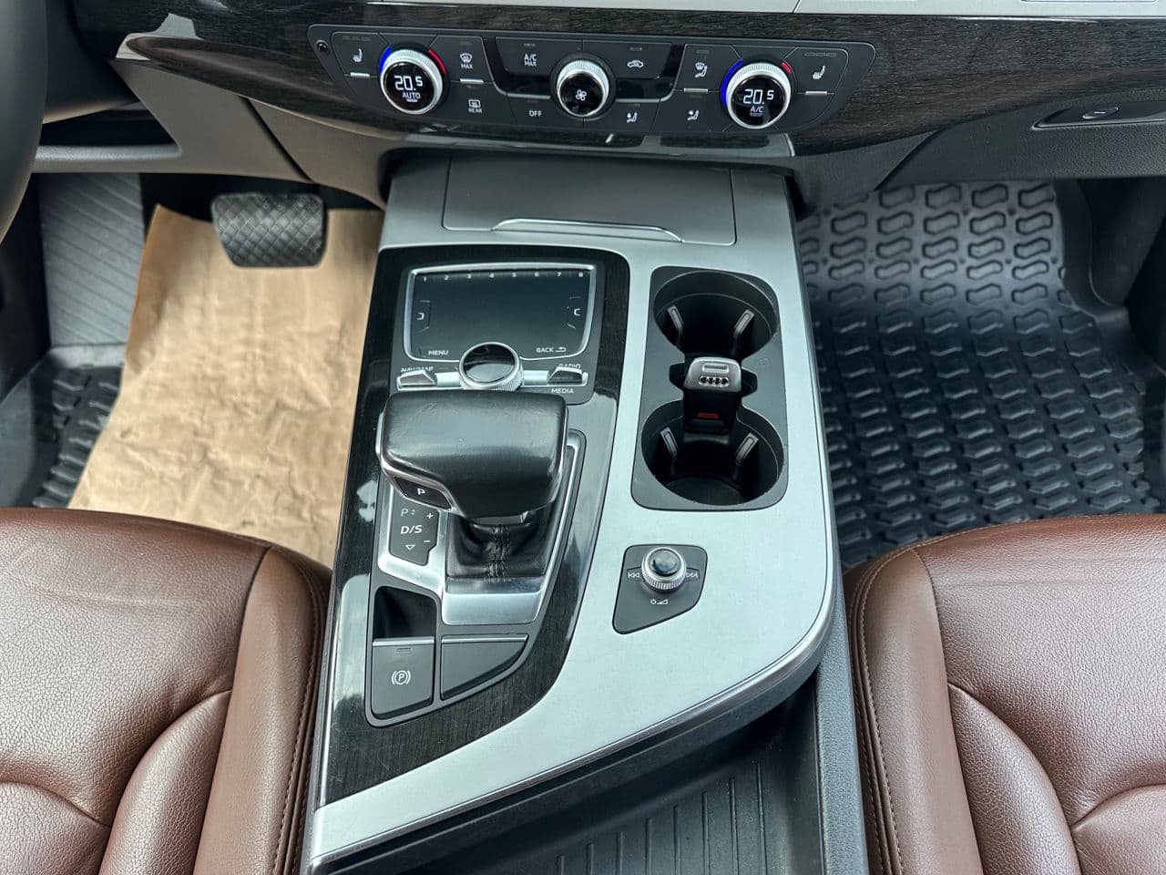 Audi Q7 2018 — Миниатюра 12