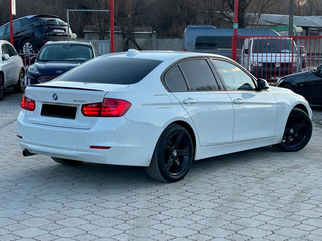 BMW 320 2014 — Миниатюра 2