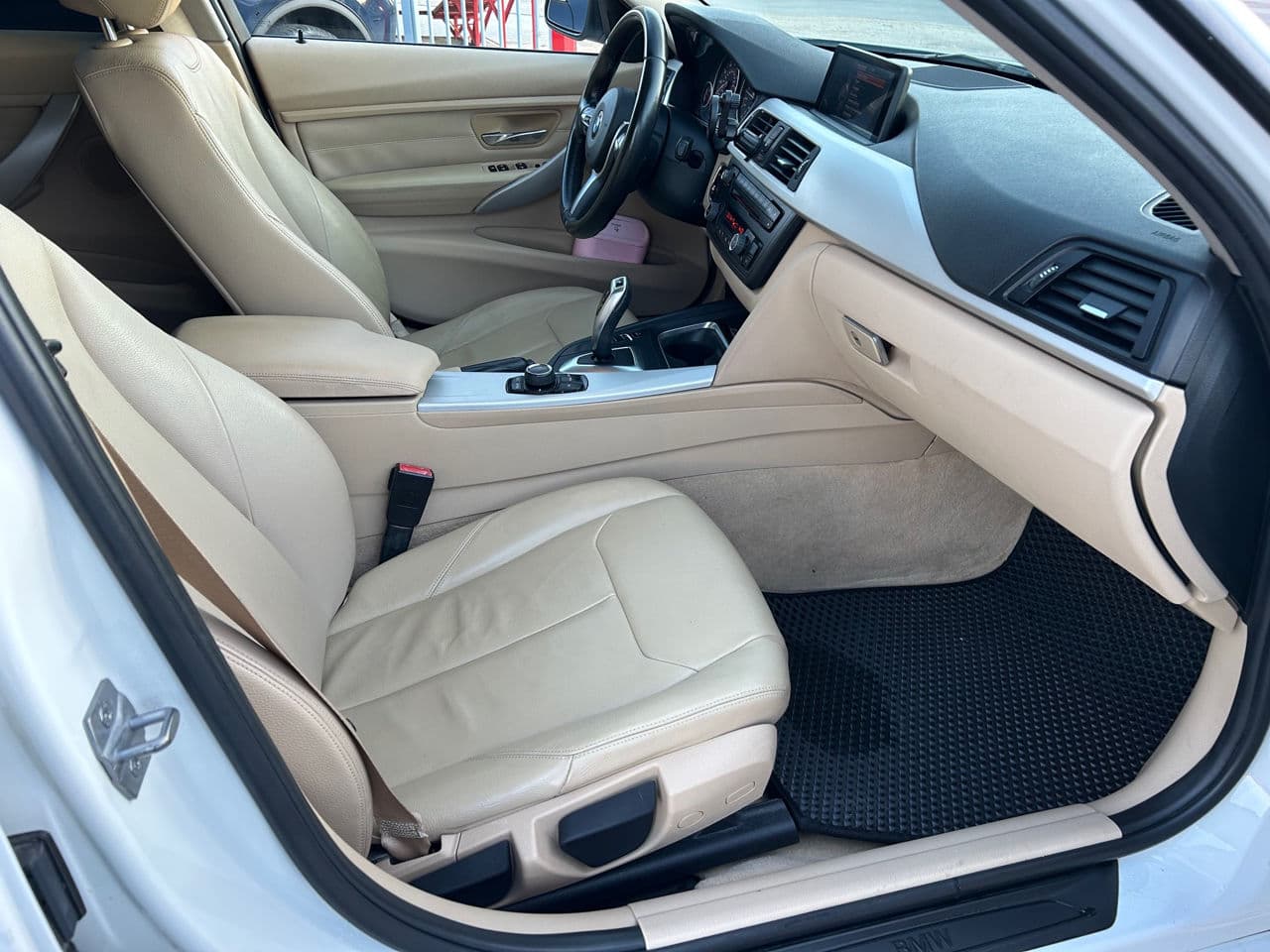 BMW 320 2014 — Миниатюра 14