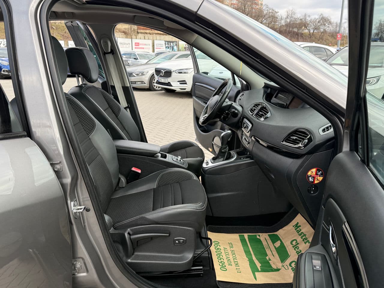 2016 Renault Grand Scenic — Miniatură 16