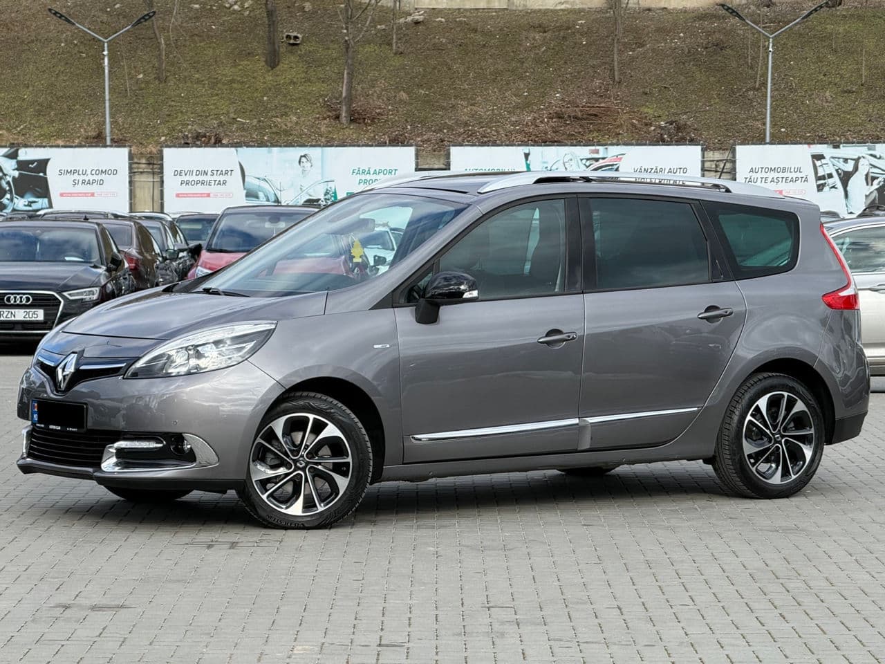 2016 Renault Grand Scenic — Miniatură 2