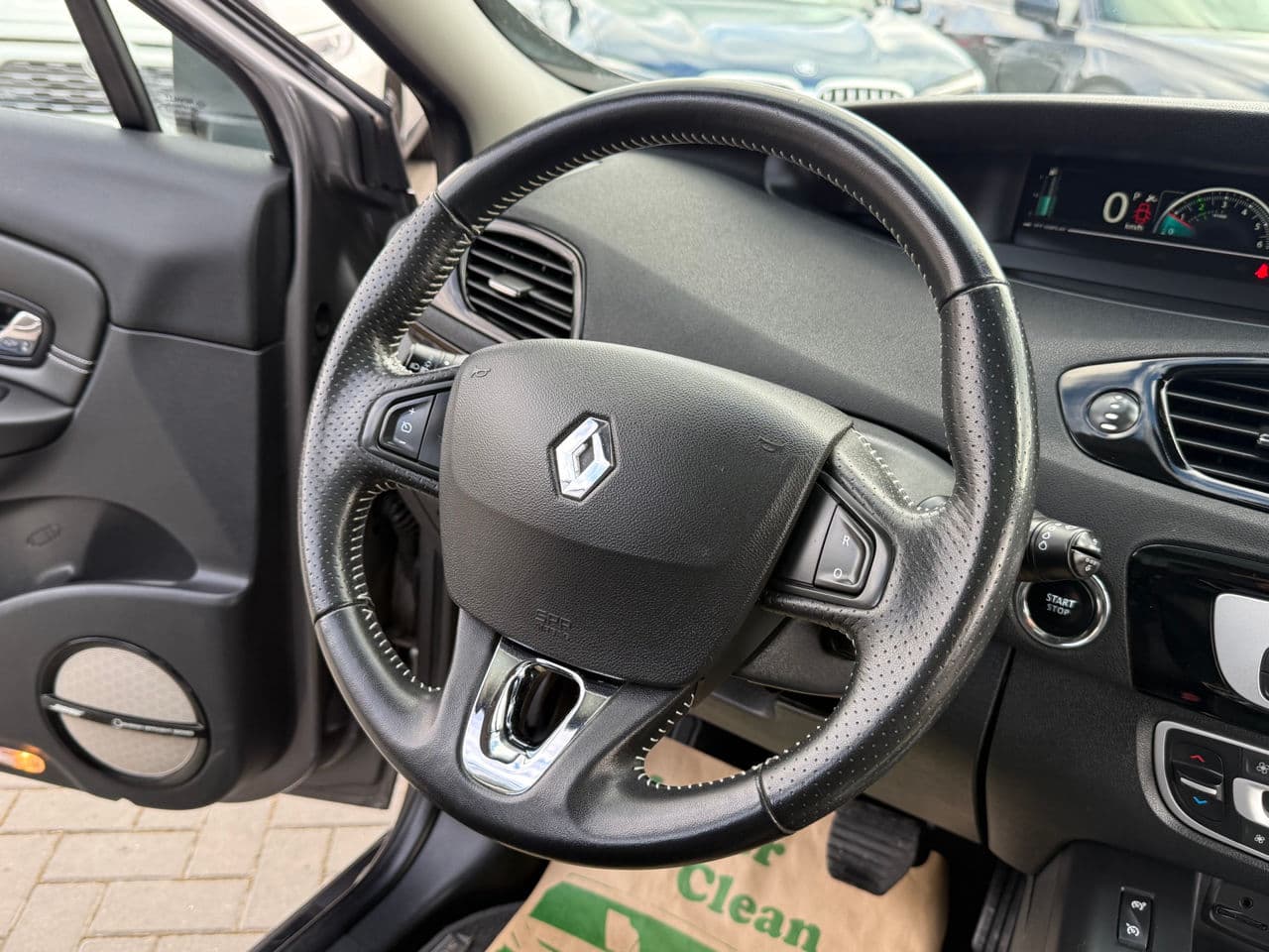 2016 Renault Grand Scenic — Miniatură 7