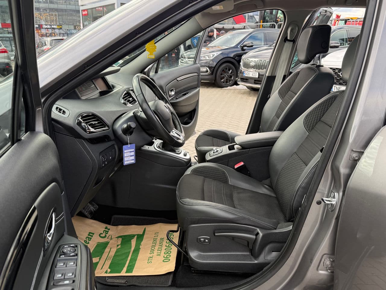 2016 Renault Grand Scenic — Miniatură 5