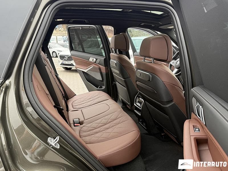 BMW X5 4.0i 2025 — Миниатюра 21