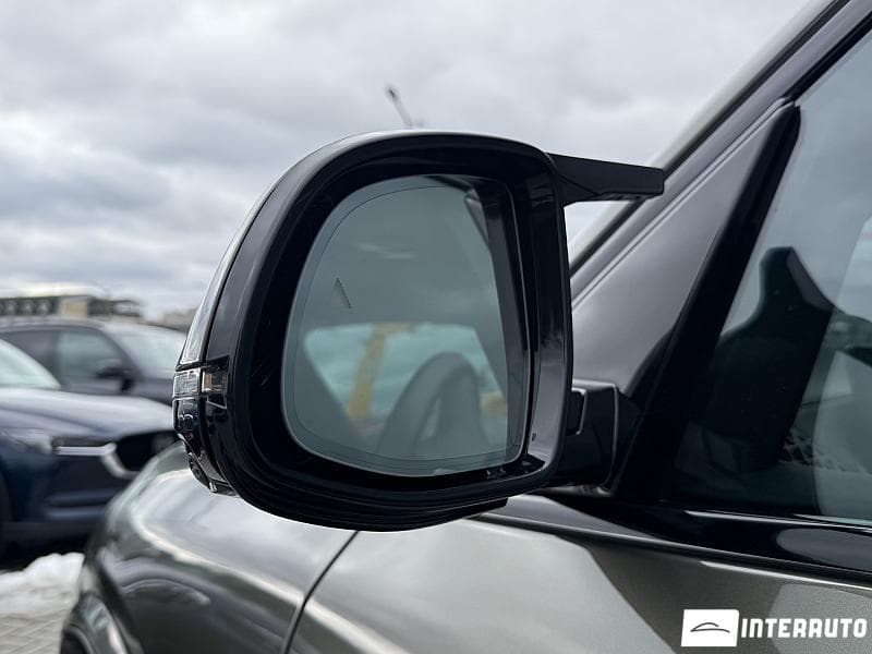 BMW X5 4.0i 2025 — Миниатюра 29