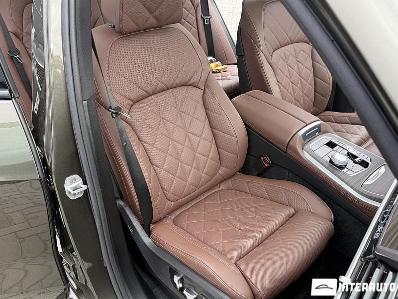 BMW X5 4.0i 2025 — Миниатюра 26