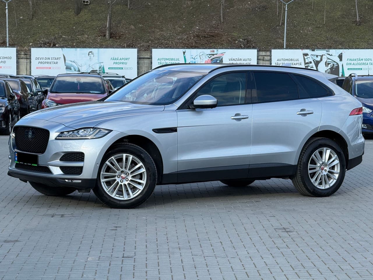 Jaguar F-Pace 2017 — Миниатюра 2