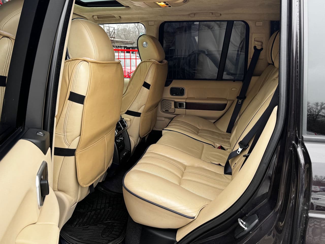 Land Rover Range Rover Vogue 2011 — Миниатюра 23