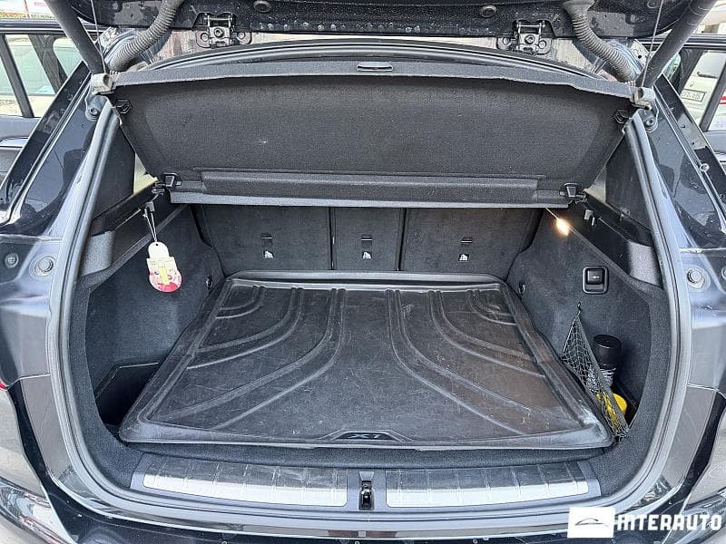 2017 BMW X1 2.8i — Miniatură 17
