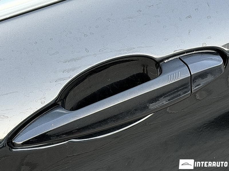 2017 BMW X1 2.8i — Miniatură 18