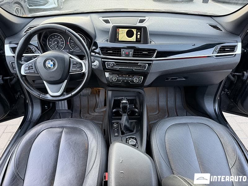 2017 BMW X1 2.8i — Miniatură 10