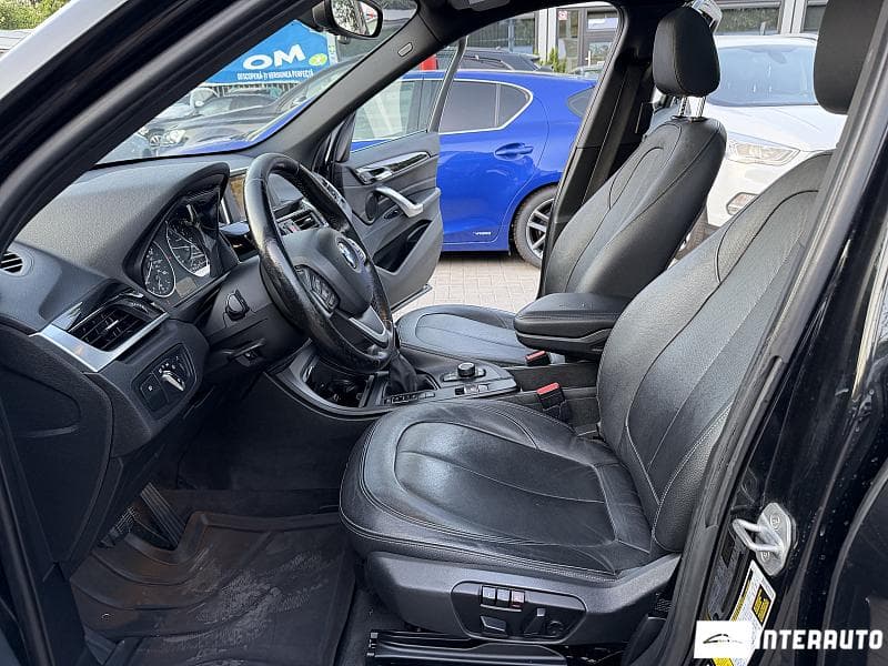 2017 BMW X1 2.8i — Miniatură 5