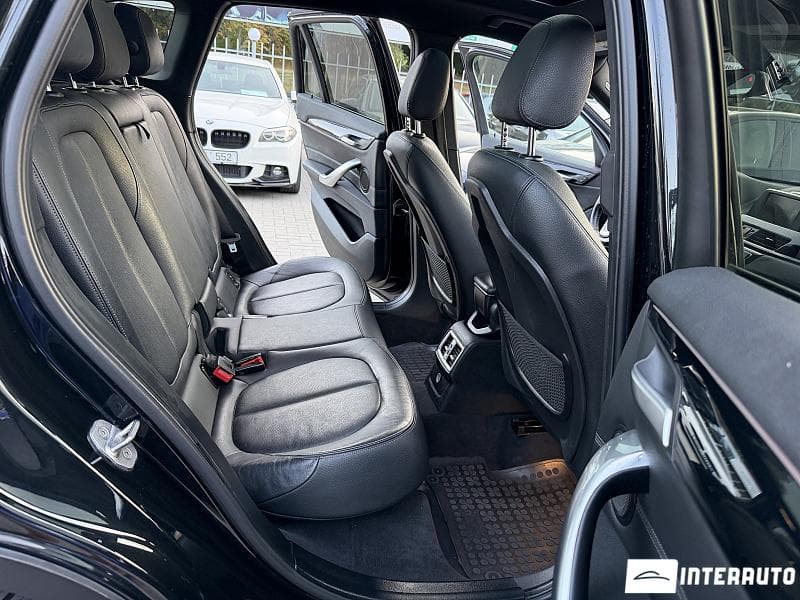 2017 BMW X1 2.8i — Miniatură 8