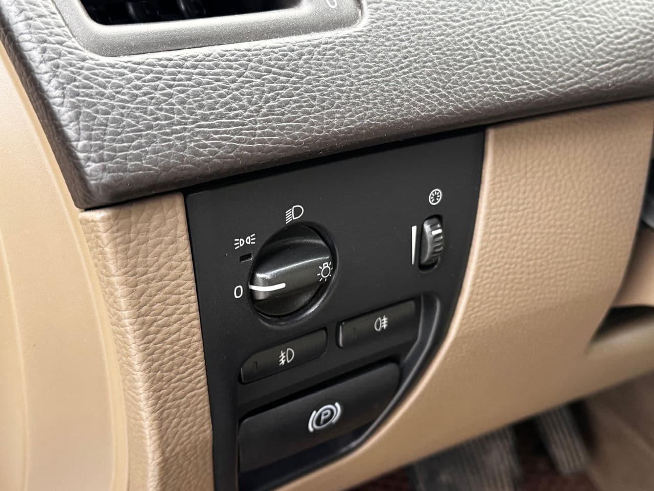 Volvo XC 90 2007 — Миниатюра 12