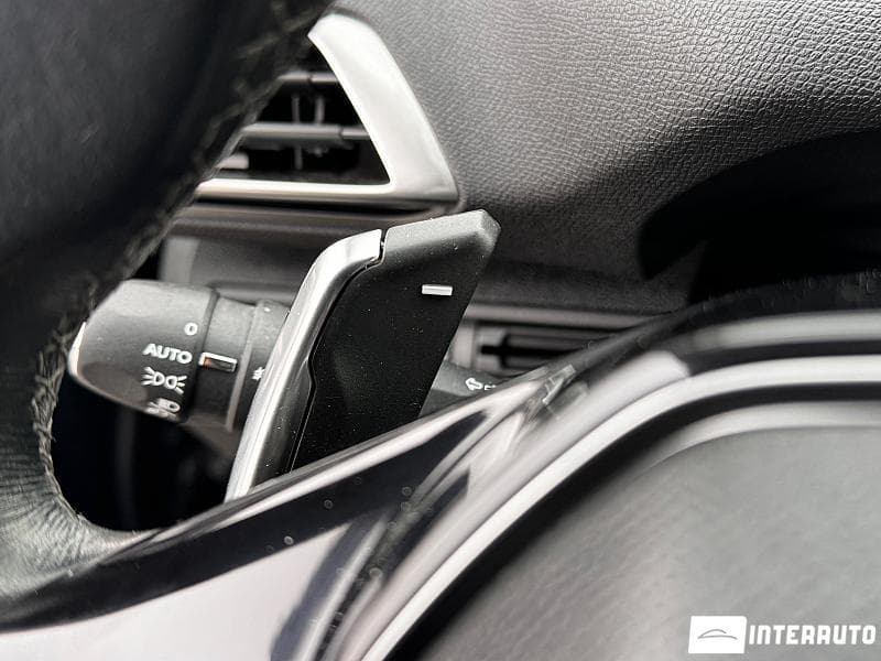 Peugeot 5008 2018 — Миниатюра 14