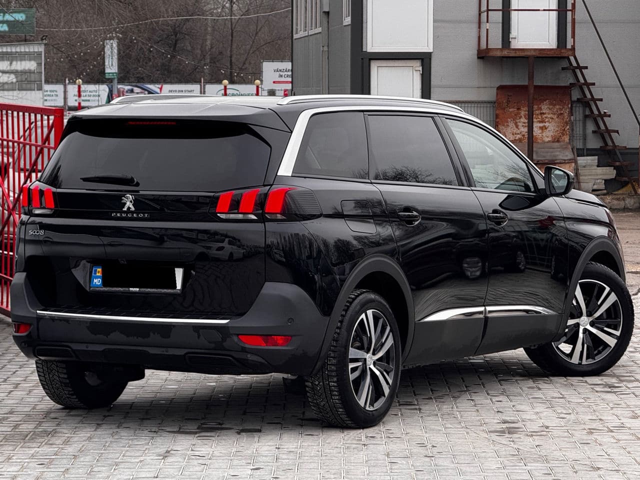 Peugeot 5008 2018 — Миниатюра 3