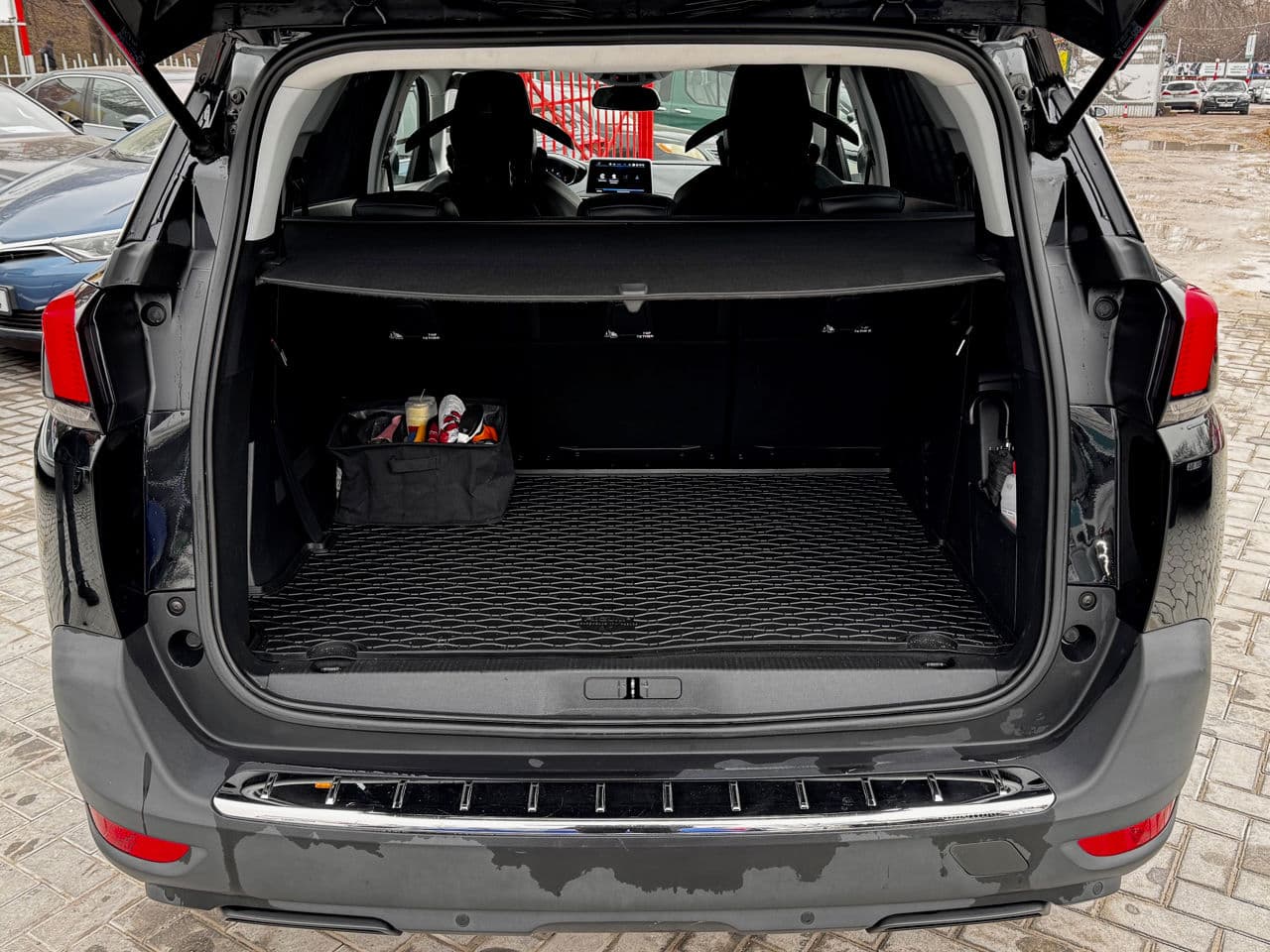 Peugeot 5008 2018 — Миниатюра 18