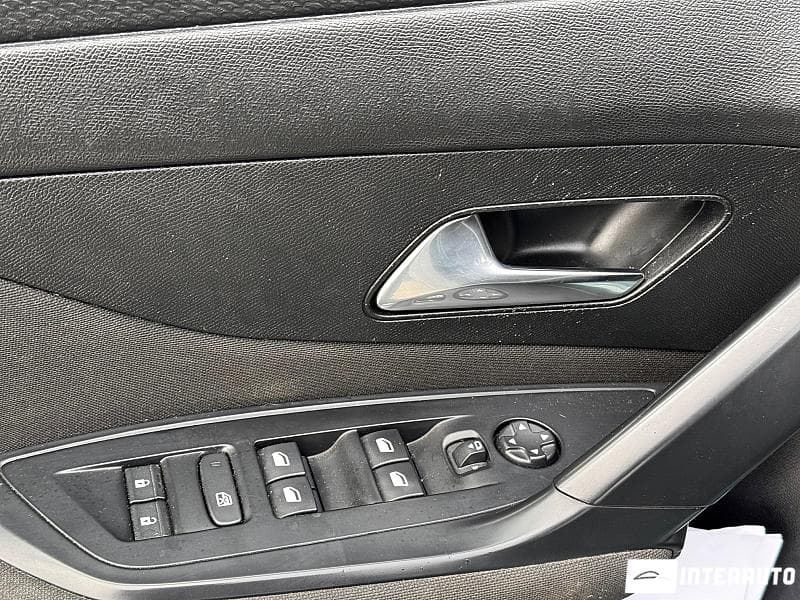 Peugeot 308 2022 — Миниатюра 11