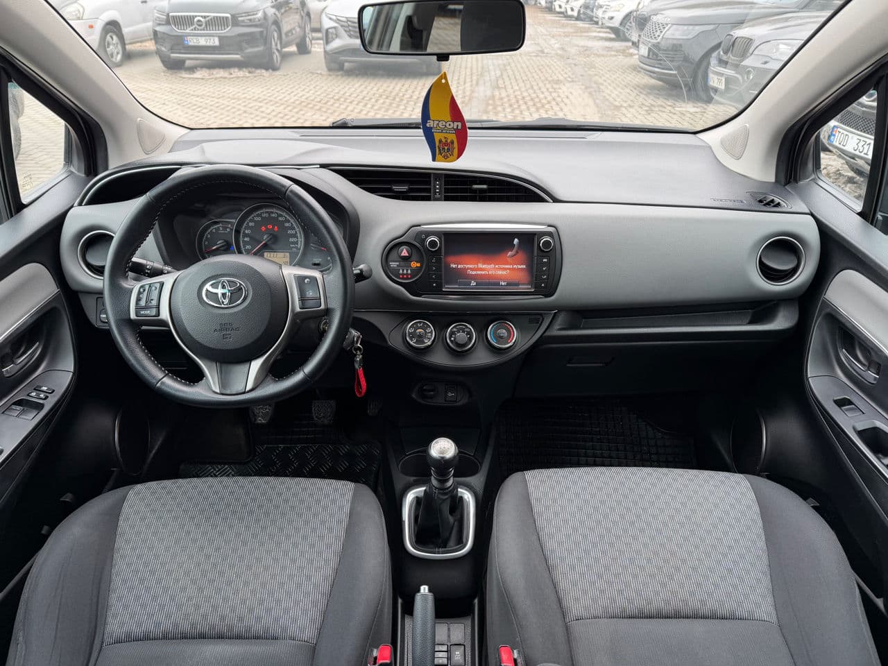 Toyota Yaris 2014 — Миниатюра 8