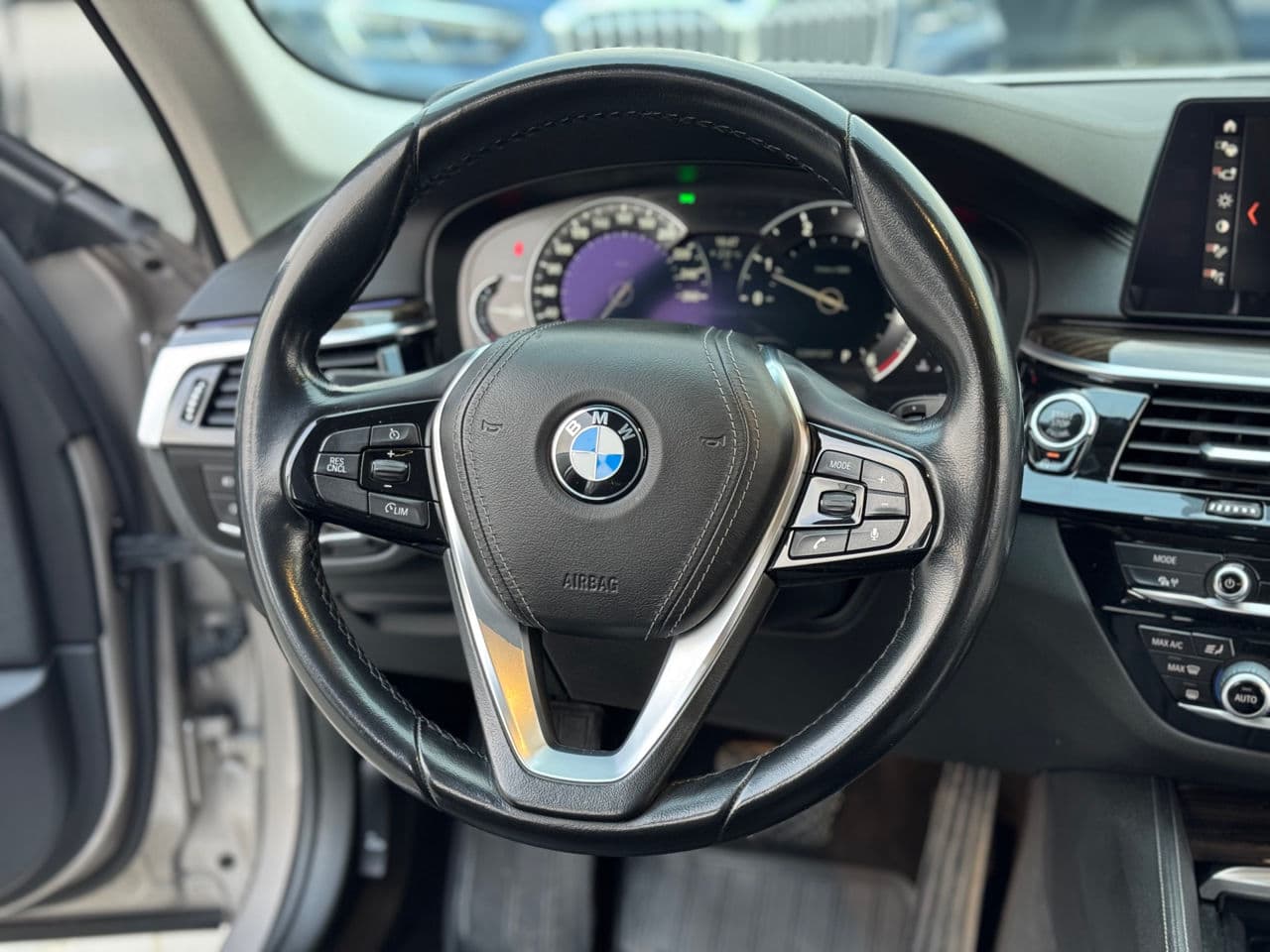 BMW 520 2017 — Миниатюра 7