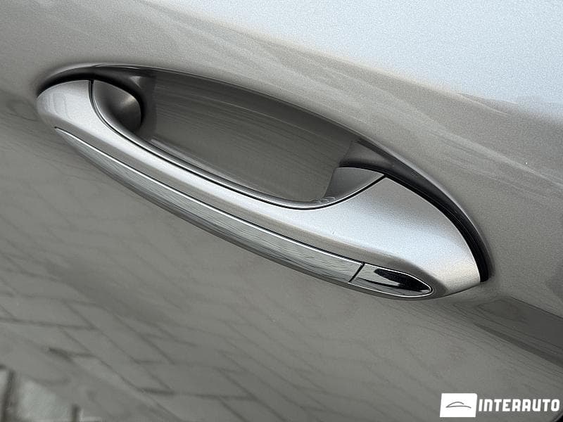 BMW 520 2017 — Миниатюра 16
