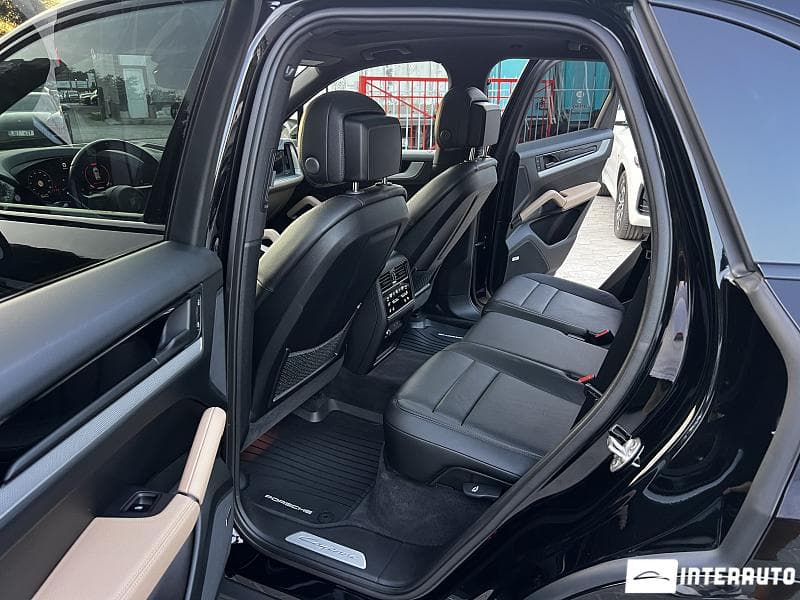 Porsche Cayenne 2023 — Миниатюра 7